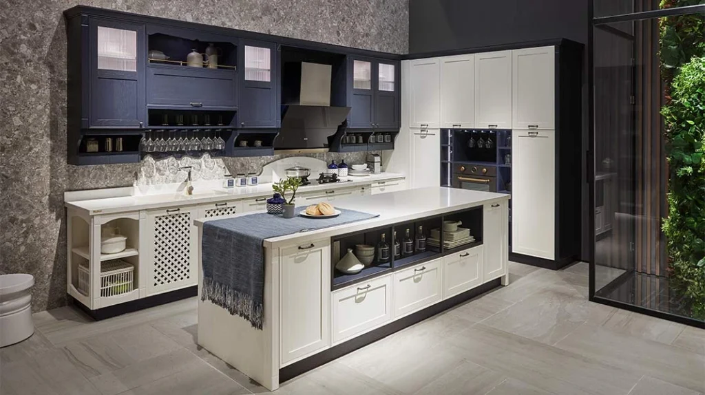 Tủ bếp màu xanh royal kết hợp với màu trắng kem