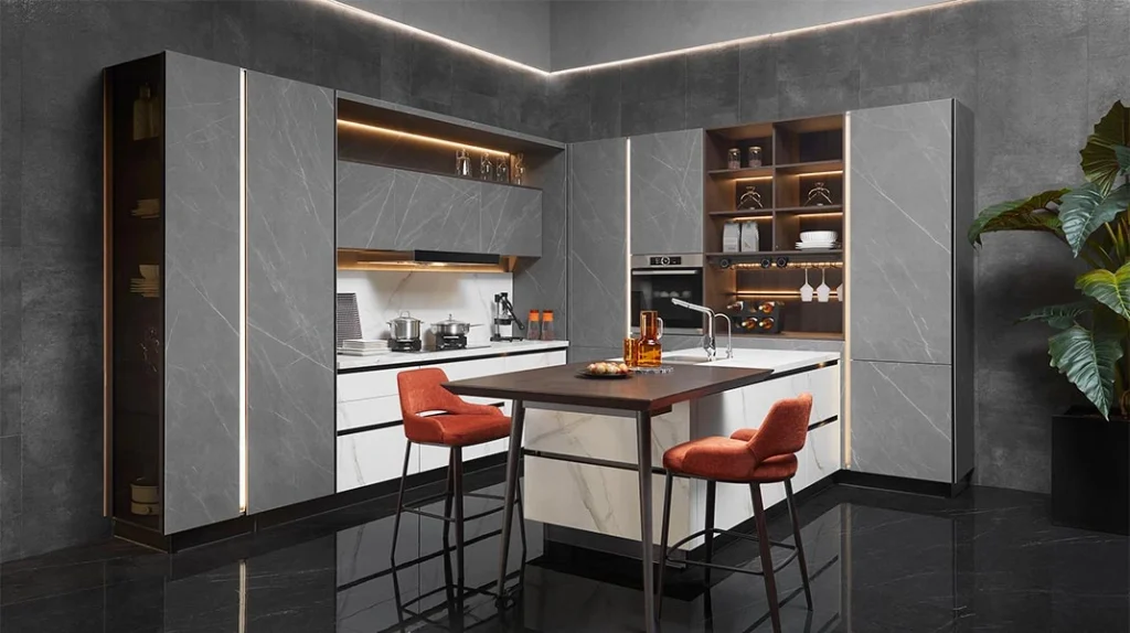 Tủ bếp vân đá màu trắng kết hợp với vân đá màu xám