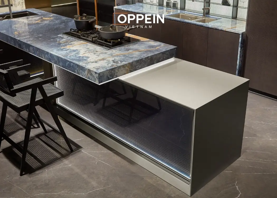 Tủ bếp Veneer gỗ sồi đen hiện đại