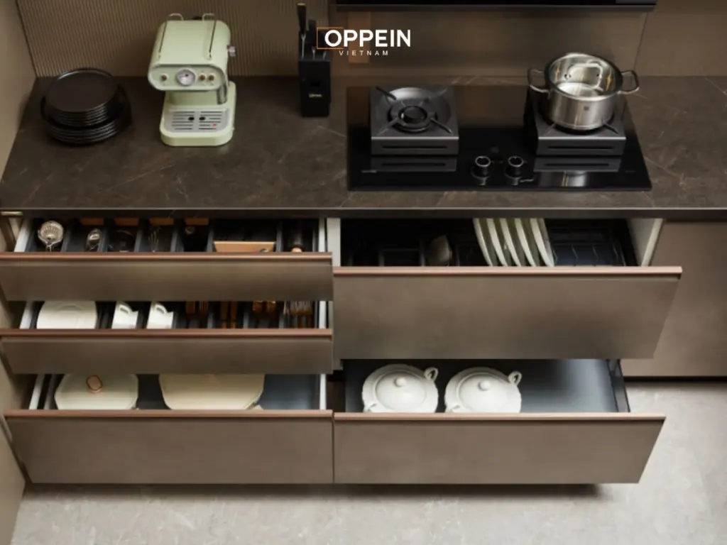 Bố trí công năng theo phụ kiện tủ bếp dưới