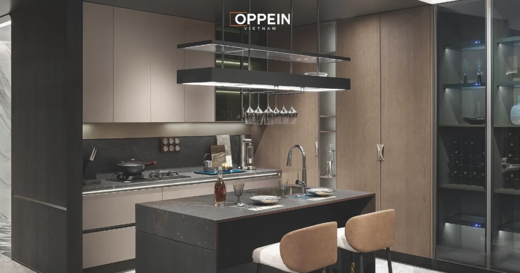 Tủ bếp cánh kính màu