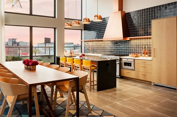 Tủ Bếp Và Tủ Nhà Tắm Theo Yêu Cầu Cho Căn Hộ Cao Cấp Tại Chicago